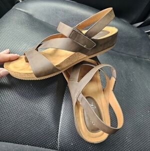 Eurosoft by Sofft Gianetta Ankle Strap Sandal Women's Mocha Size US7.5M EU38